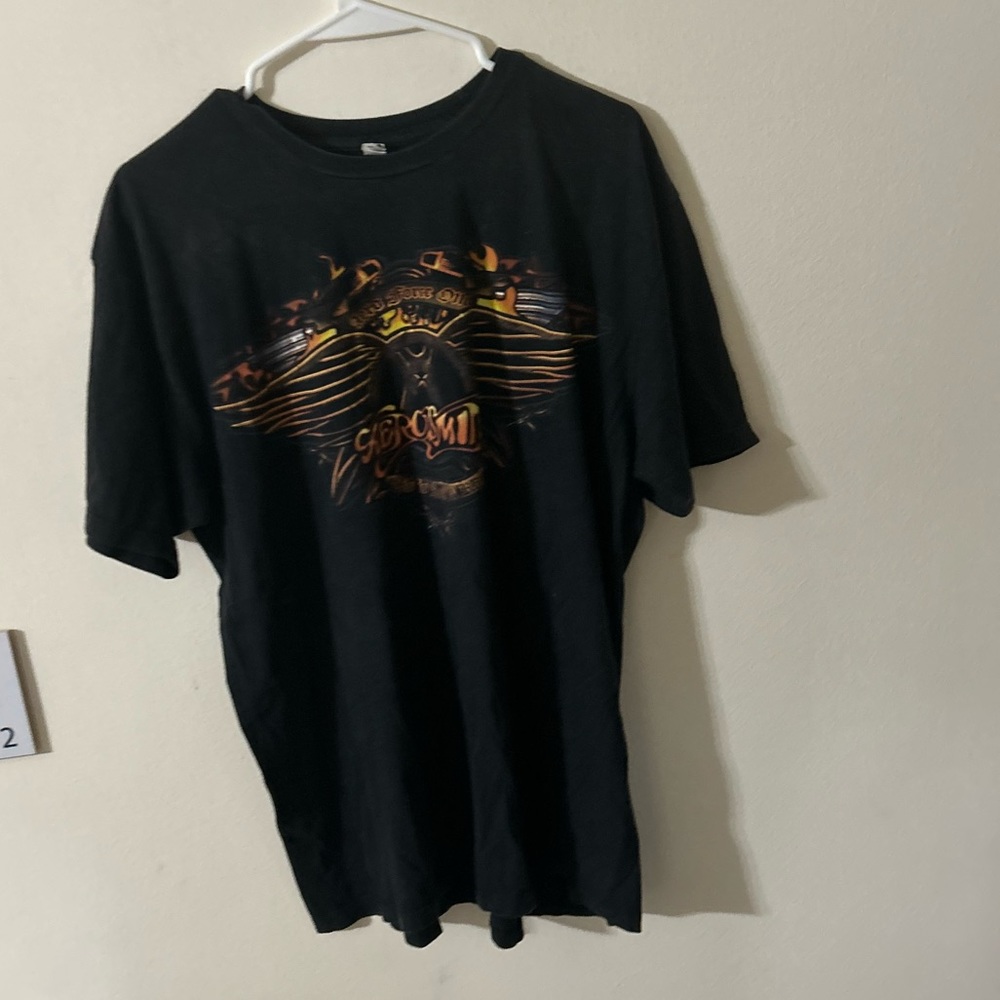 Aerosmith men’s band tee size large